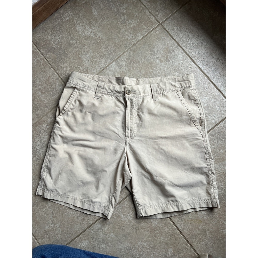 Columbia Mens Hiking Shorts Khaki Size 32W 8L EUC